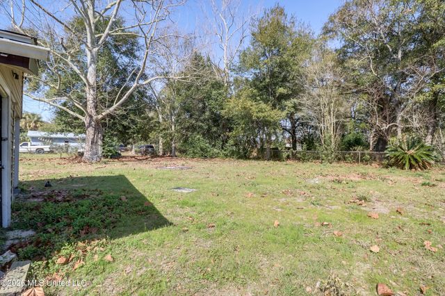 2168 Alice Drive, Biloxi, MS 39531