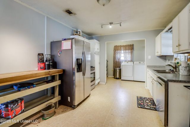 2168 Alice Drive, Biloxi, MS 39531