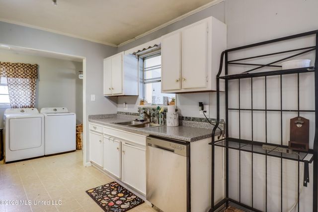 2168 Alice Drive, Biloxi, MS 39531