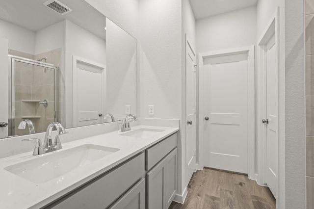 117 Rising Cedar Lane, Hockley, TX 77447