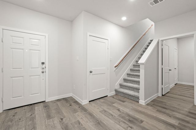 117 Rising Cedar Lane, Hockley, TX 77447