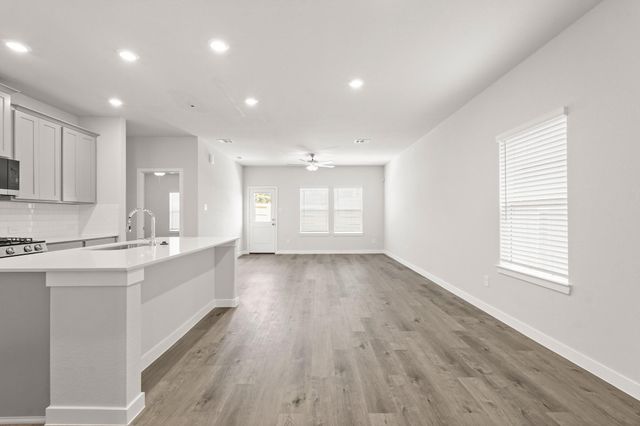 117 Rising Cedar Lane, Hockley, TX 77447