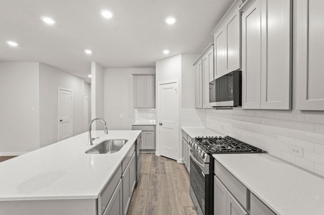 117 Rising Cedar Lane, Hockley, TX 77447