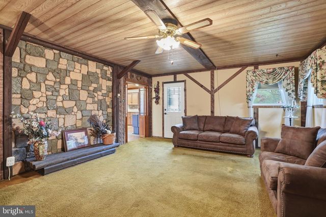 1197 W BRISTOL RD, Warminster, PA 18974