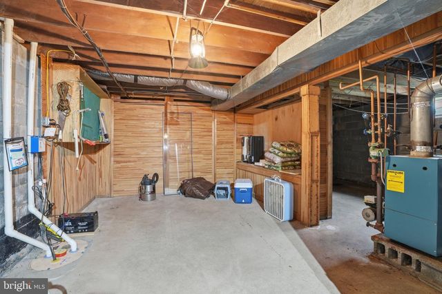 1197 W BRISTOL RD, Warminster, PA 18974