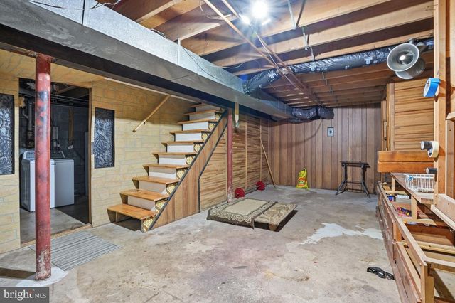 1197 W BRISTOL RD, Warminster, PA 18974