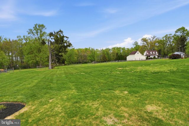 1197 W BRISTOL RD, Warminster, PA 18974