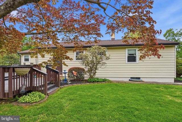 1197 W BRISTOL RD, Warminster, PA 18974