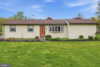 1197 W BRISTOL RD, Warminster, PA 18974