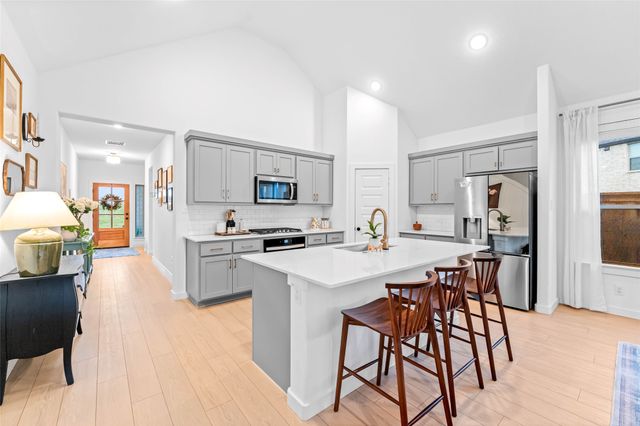 1213 Cinco Treaty Trail, Fort Worth, TX 76052
