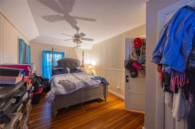 916 BULLOCKS PT Avenue, East Providence, RI 02916