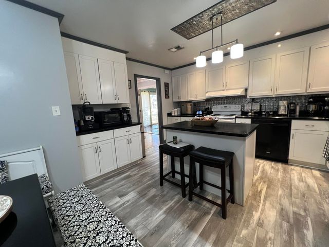 111 Newington Road, Summerville, SC 29485