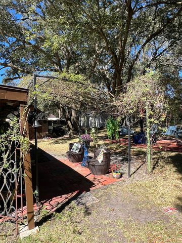 111 Newington Road, Summerville, SC 29485