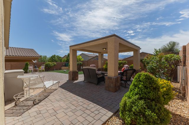 7219 Wasilla Drive NE, Rio Rancho, NM 87144