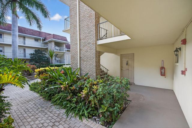 5580 Tamberlane Cir 133, Palm Beach Gardens, FL 33418