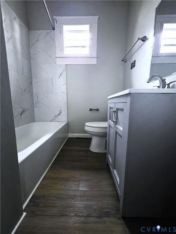 126 S 11th Ave, Hopewell, VA 23860