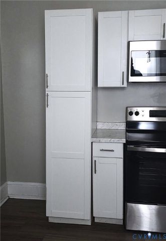 126 S 11th Ave, Hopewell, VA 23860