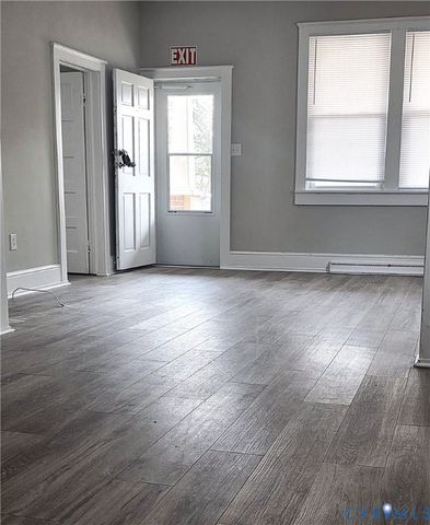 126 S 11th Ave, Hopewell, VA 23860