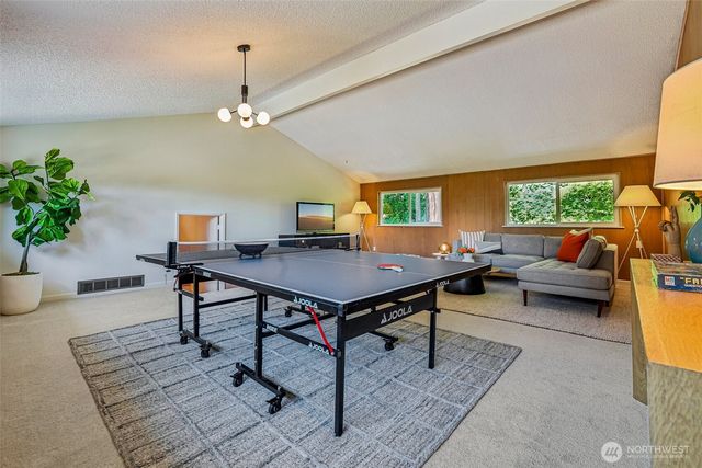 9116 SE 72nd Place, Mercer Island, WA 98040