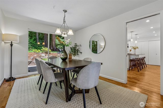 9116 SE 72nd Place, Mercer Island, WA 98040