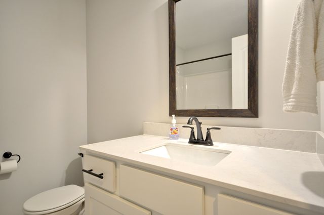 500 Macy Lynn Dr, Clarksville, TN 37042