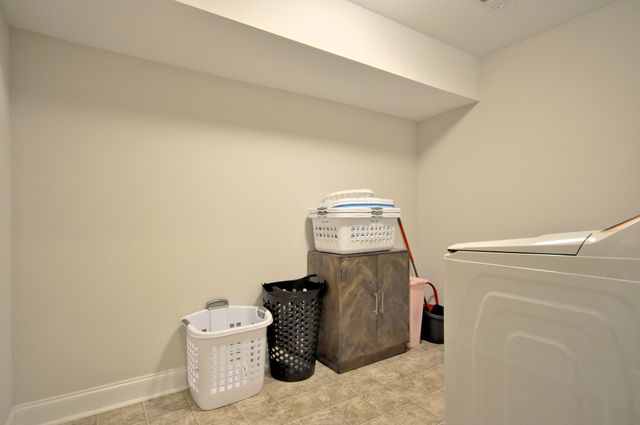 500 Macy Lynn Dr, Clarksville, TN 37042