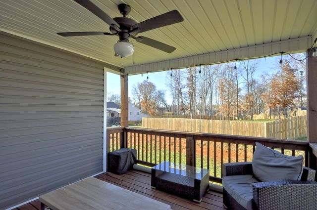 500 Macy Lynn Dr, Clarksville, TN 37042