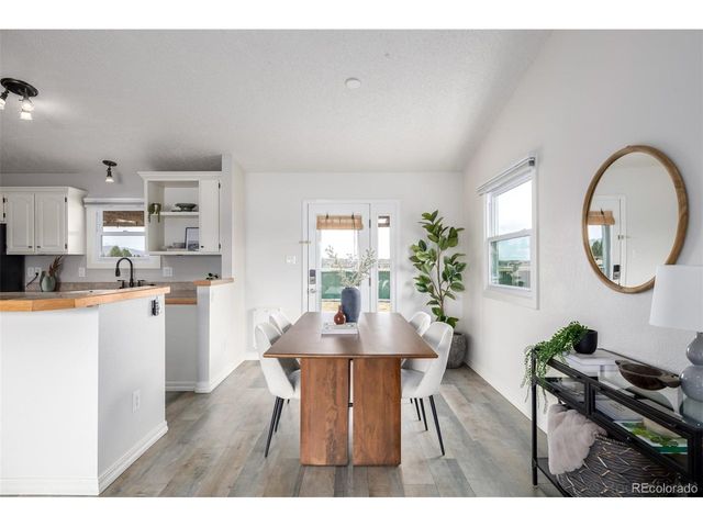 3420 Red Maple Ct, Loveland, CO 80538