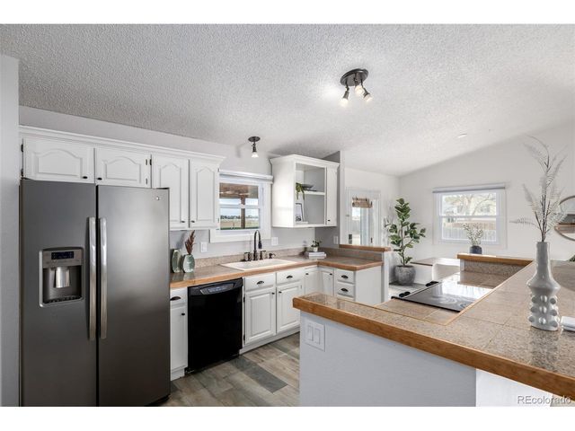 3420 Red Maple Ct, Loveland, CO 80538