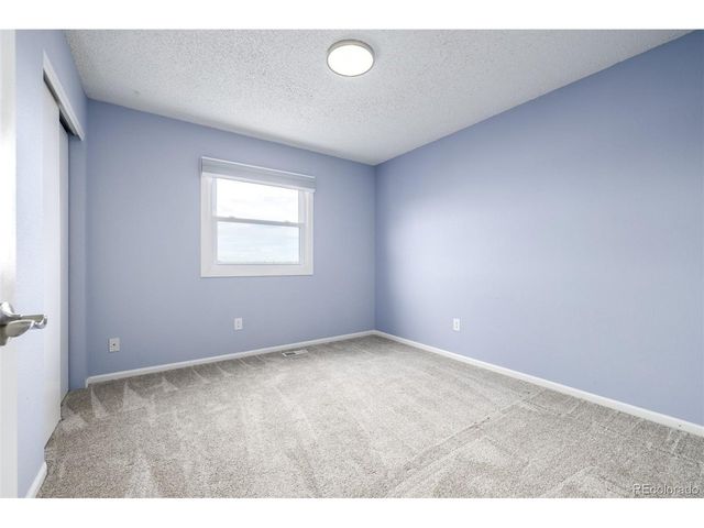 3420 Red Maple Ct, Loveland, CO 80538