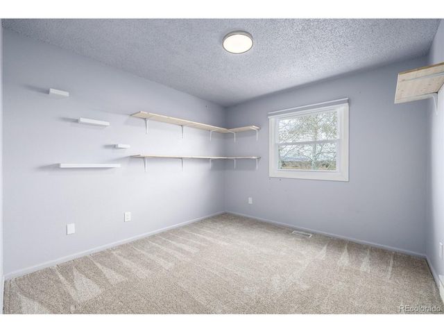 3420 Red Maple Ct, Loveland, CO 80538