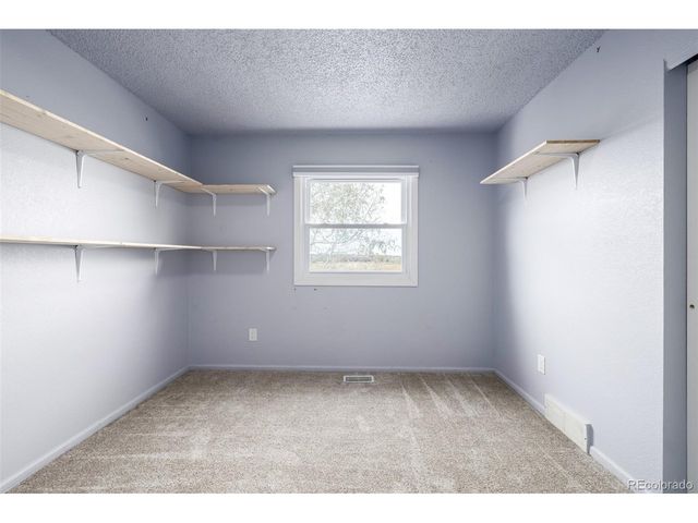 3420 Red Maple Ct, Loveland, CO 80538