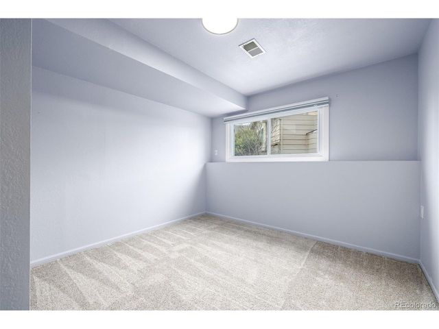 3420 Red Maple Ct, Loveland, CO 80538