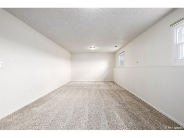 3420 Red Maple Ct, Loveland, CO 80538