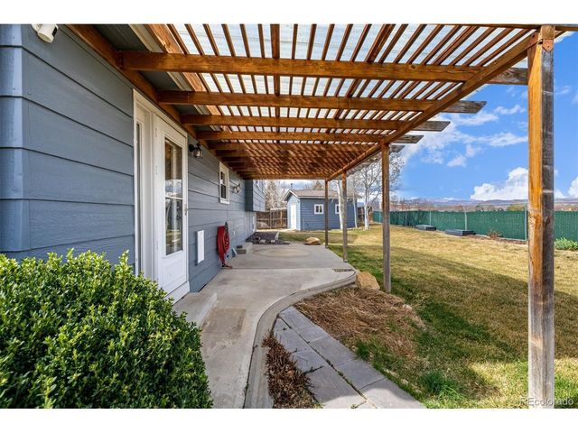 3420 Red Maple Ct, Loveland, CO 80538