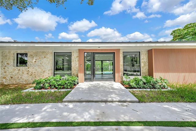 15471 SW 83rd Avenue, Palmetto Bay, FL 33157