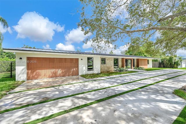 15471 SW 83rd Avenue, Palmetto Bay, FL 33157