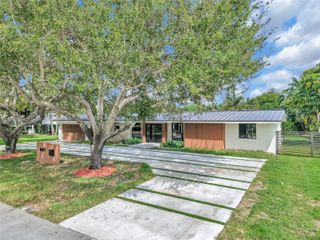 15471 SW 83rd Avenue, Palmetto Bay, FL 33157