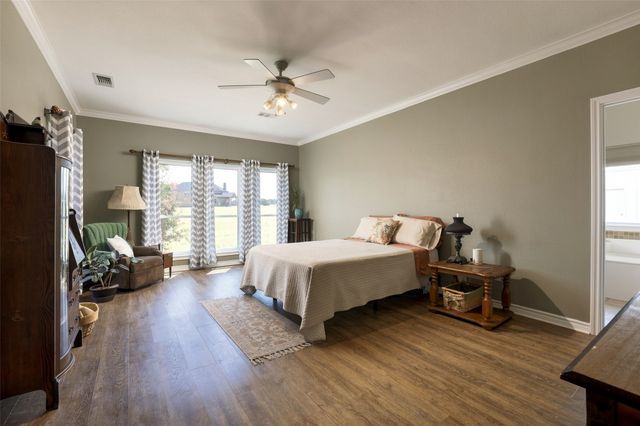 445 County Road 4444, Trenton, TX 75490