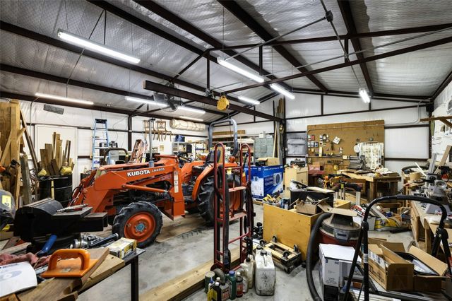 445 County Road 4444, Trenton, TX 75490