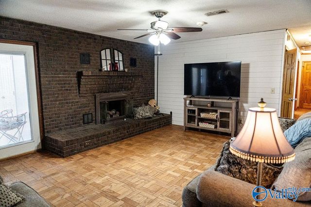 379 County Road 246, Geraldine, AL 35974