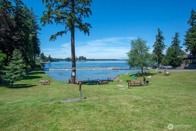 18811 53rd Street Ct E, Lake Tapps, WA 98391