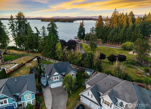 18811 53rd Street Ct E, Lake Tapps, WA 98391
