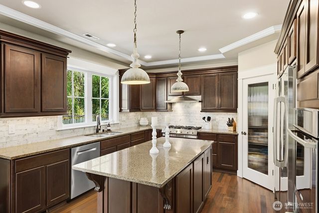 18811 53rd Street Ct E, Lake Tapps, WA 98391