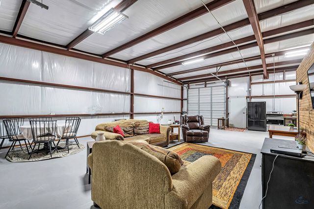 804 E County Rd 140, Midland, TX 79706