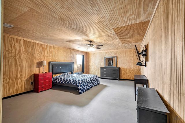 804 E County Rd 140, Midland, TX 79706