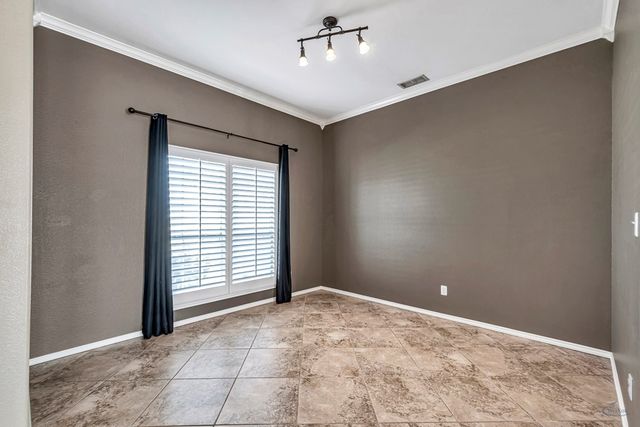 804 E County Rd 140, Midland, TX 79706