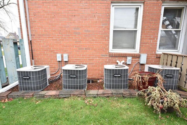 2347 S 76th STREET, Milwaukee, WI 53219
