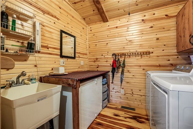 159 County Road 210, Eureka Springs, AR 72632