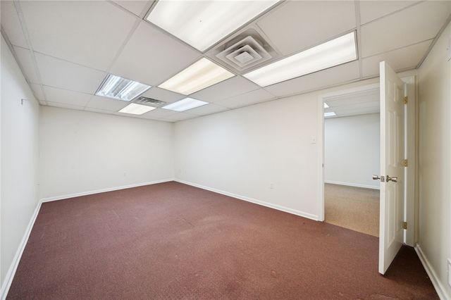 135 E 6th Ave, Tarentum, PA 15084